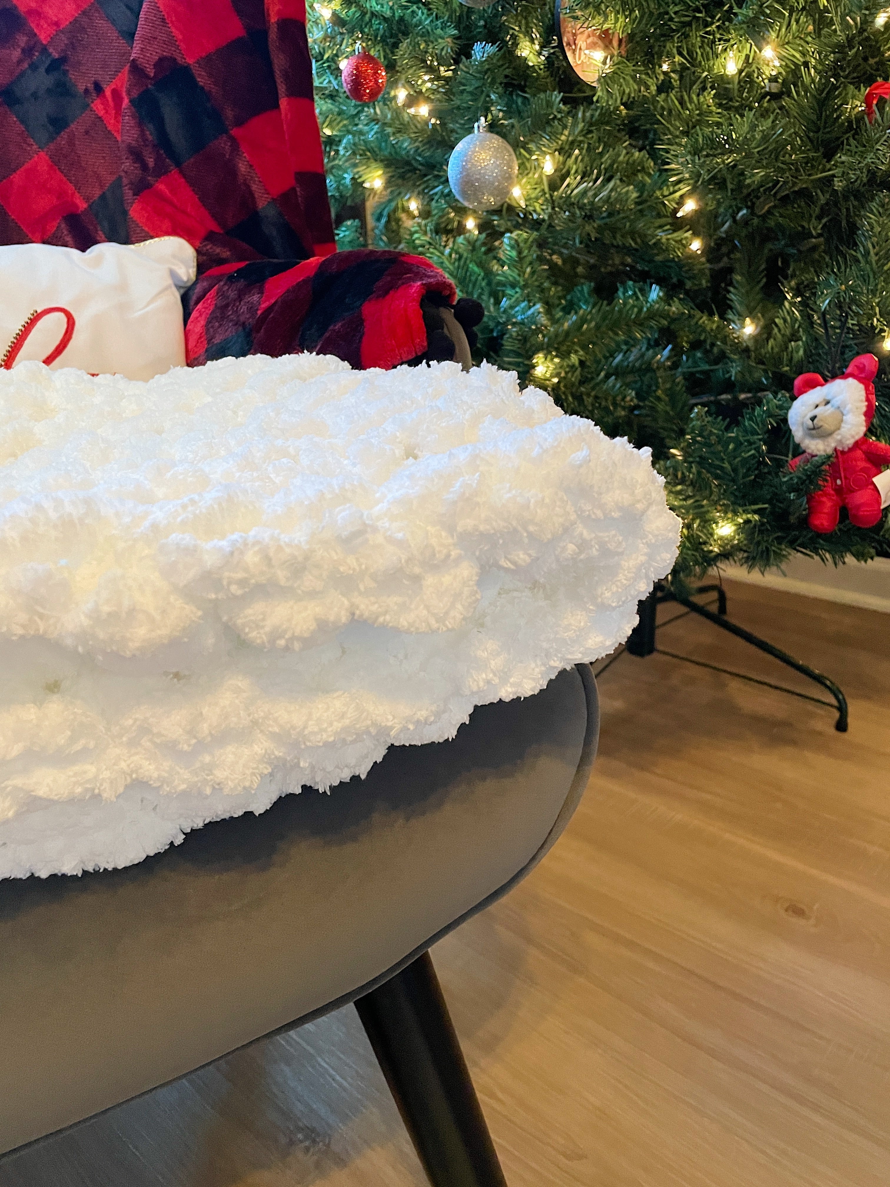 DIY Christmas Tree Skirt